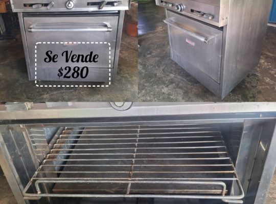 Cocina industrial con horno